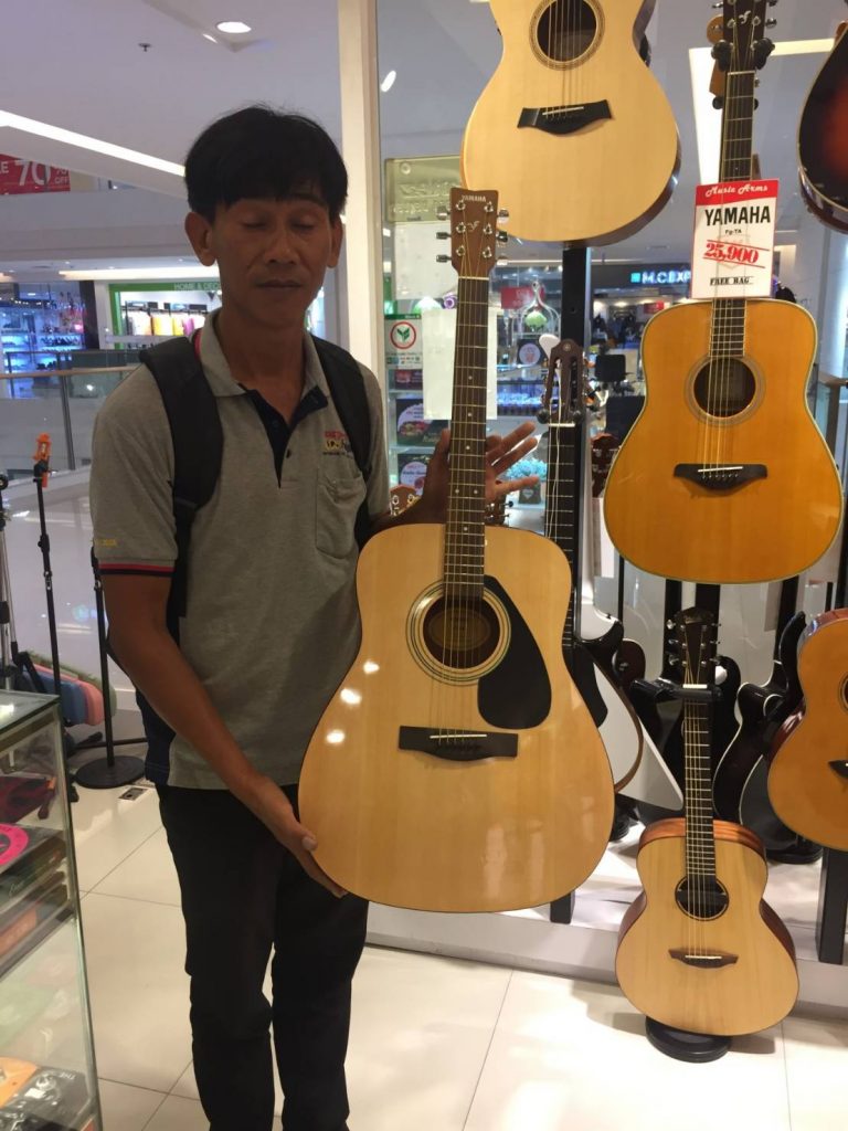 โปร่ง YAMAHA F310