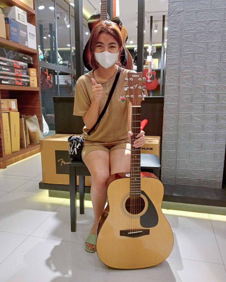 Yamaha F310 ลูกค้า Music Arms