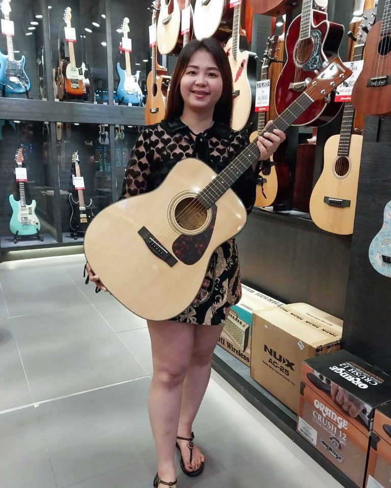 Yamaha F310 ลูกค้า Music Arms