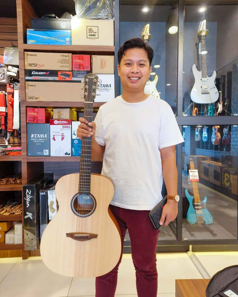 โปร่ง VEELAH V1-OM ชล