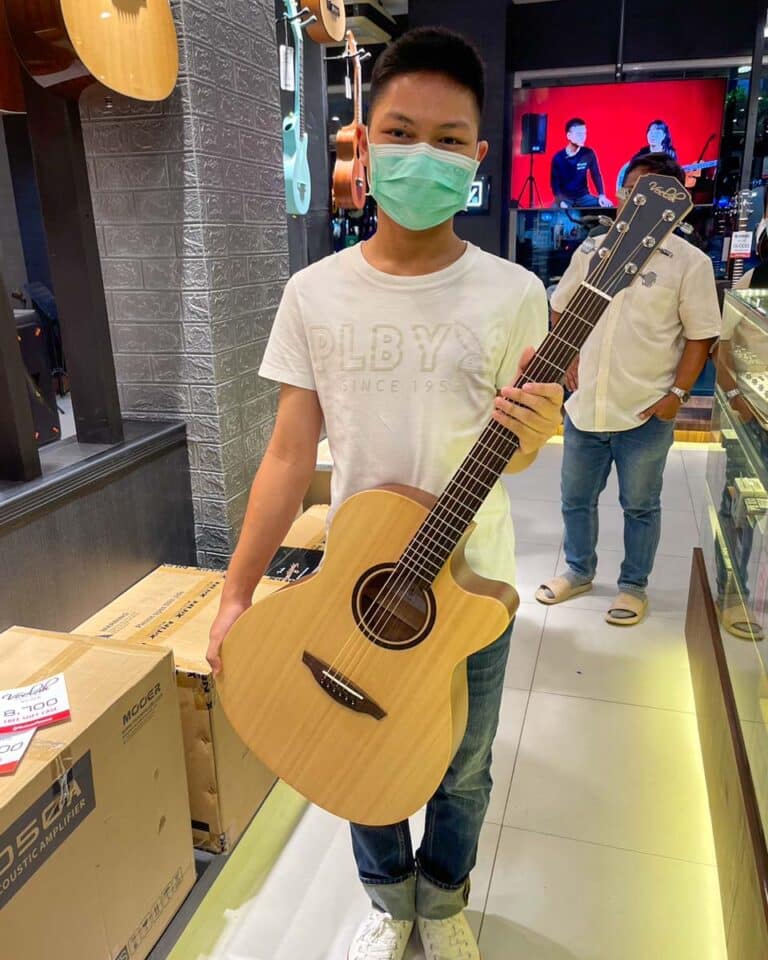 โปร่ง VEELAH V1-OMCE ชล