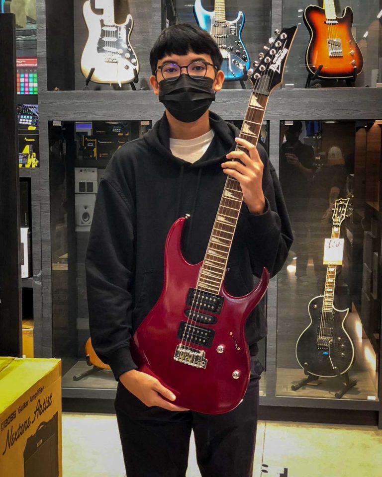 Ibanez GRG170DX ลูกค้า Music Arms
