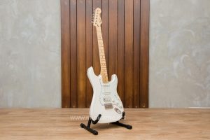 Fender Standard Stratocaster HSSราคาถูกสุด
