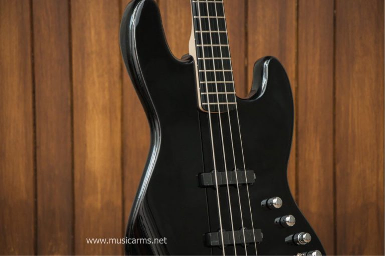 Squier Deluxe Jazz Bass Active black ขายราคาพิเศษ