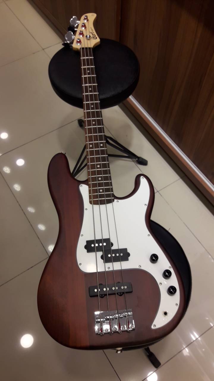 Cort PJ Bass ขายราคาพิเศษ