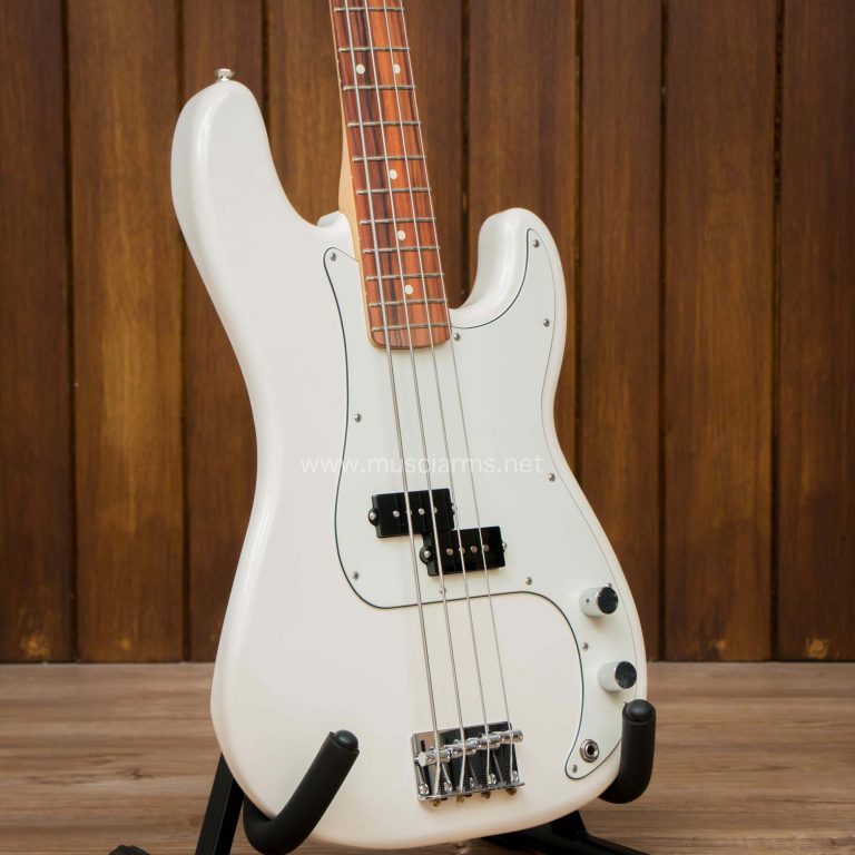 Fender Precision Bass ขายราคาพิเศษ