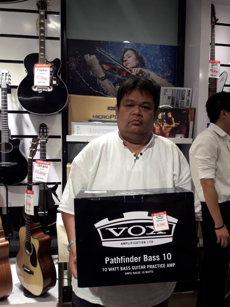 ลูกค้าที่ซื้อ Vox Pathfinder 10 Bass แอมป์เบส