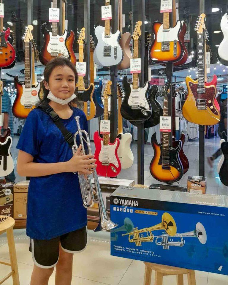 Yamaha YTR-2330S ลูกค้า Music Arms