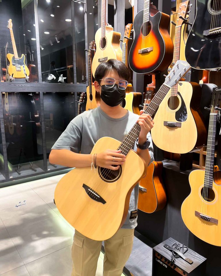 Veelah V1-D ลูกค้า Music Arms