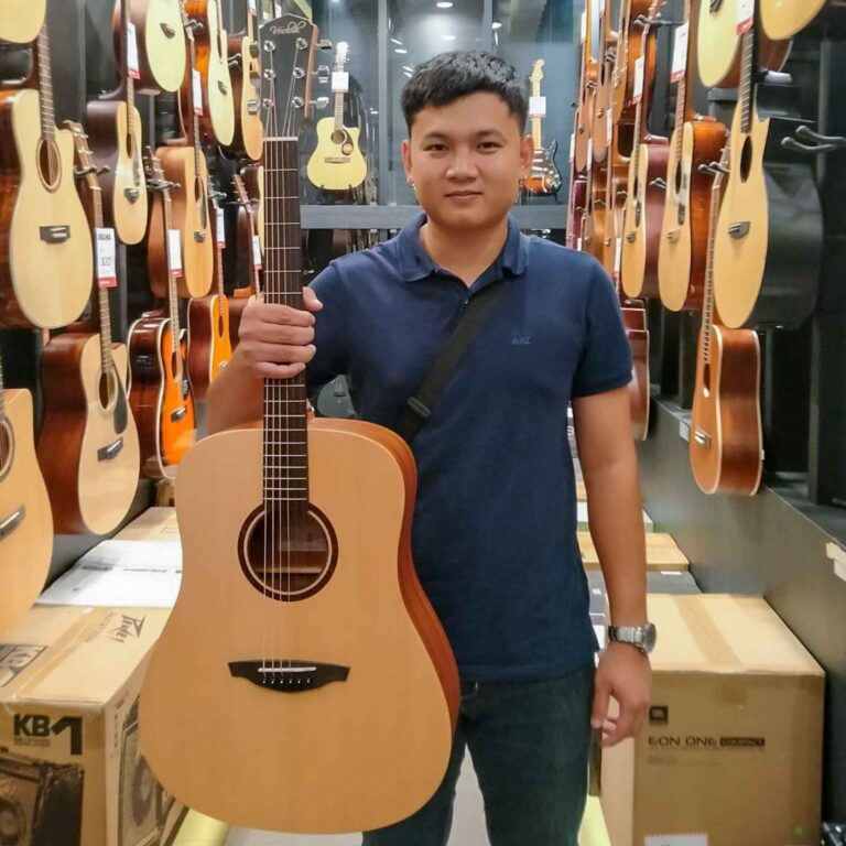 Veelah V1-D ลูกค้า Music Arms