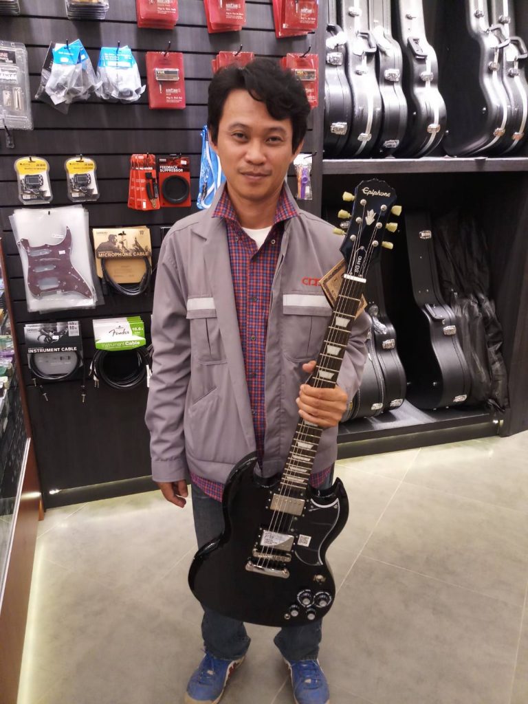 Epiphone g400 pro