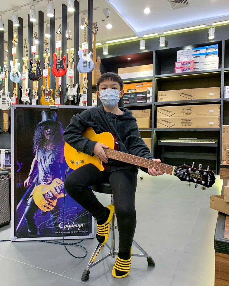 Epiphone Slash AFD Les Paul Special II Pack ลูกค้า Music Arms