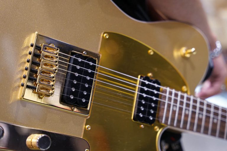 SQUIER J5 TELECASTER RW Frost Go SOUnDBOARD