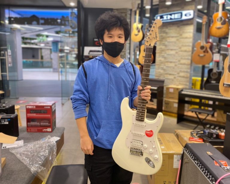 Squier bullet hss ซีคอน