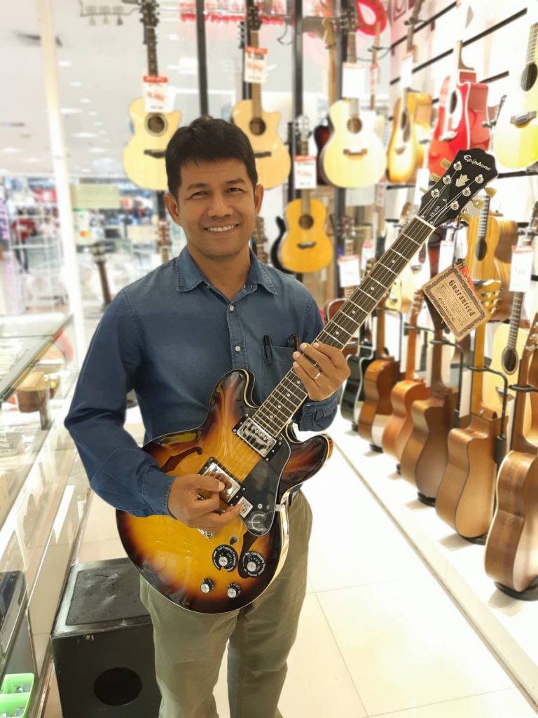 ขอบคุณลูกค้า Epiphone es339 vintege sunburst ครับ