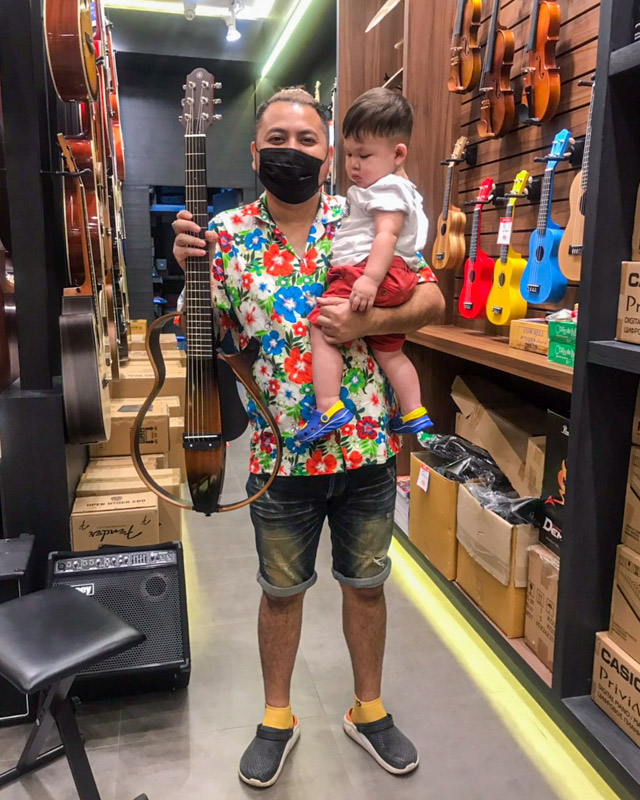 ลูกค้า Yamaha SLG200 S ร้าน Music Arms