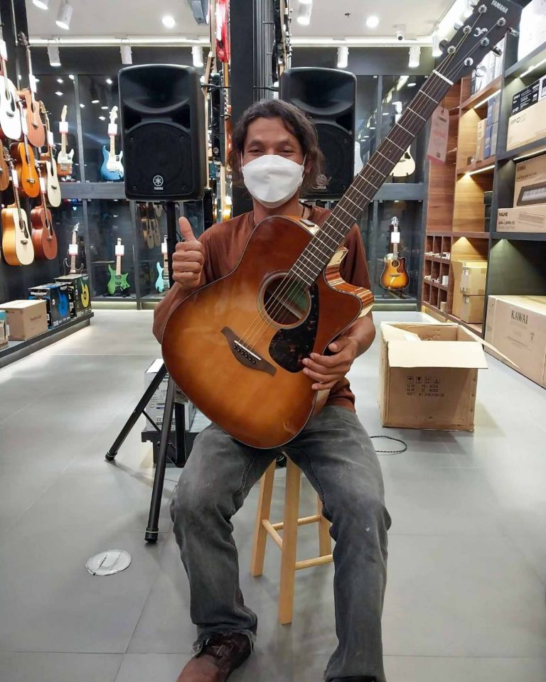 Yamaha FGX800C ลูกค้า Music Arms