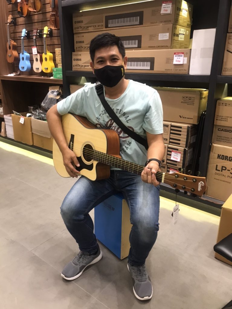 กีต้าร์ Veelah ดีไหม