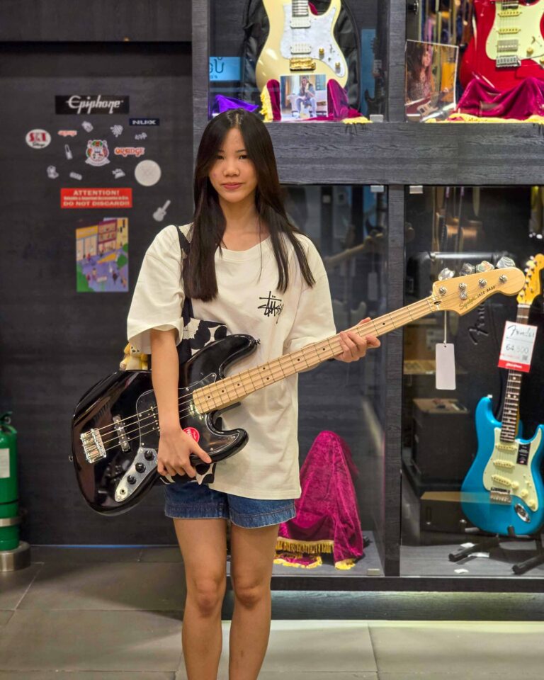 Squier Affinity Jazz Bass