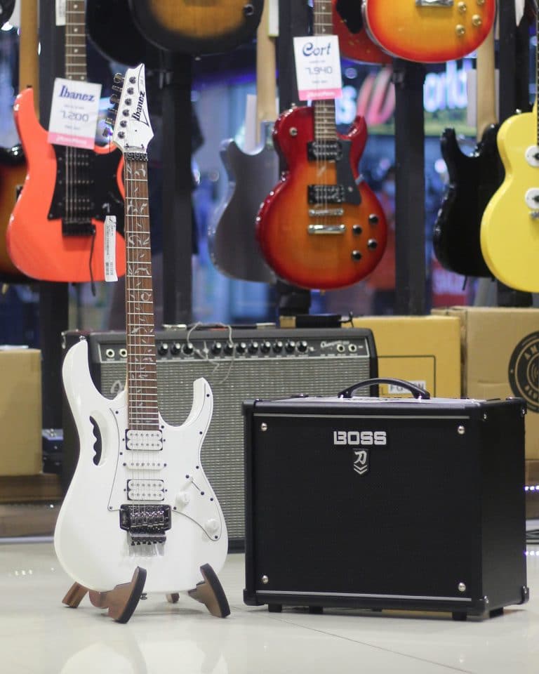 ไฟฟ้า IBANEZ JEMJR WH