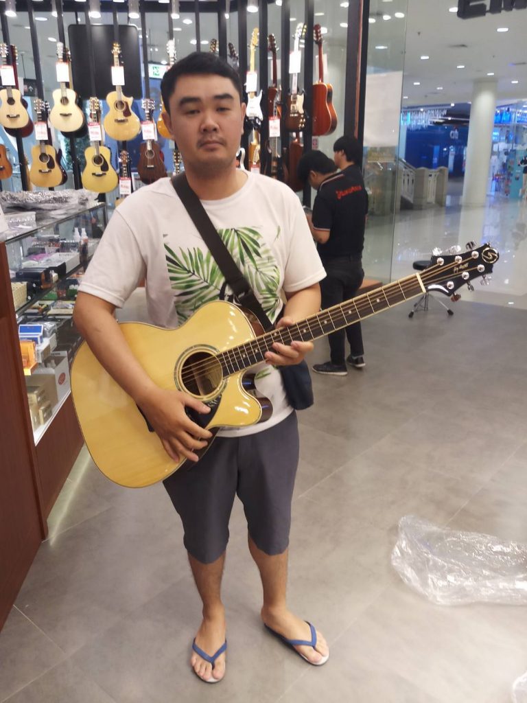 GREG BANNET GOM-100SCE