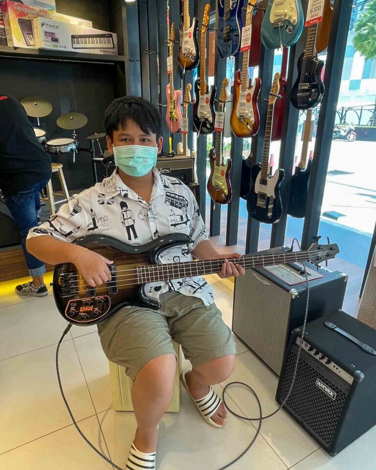 เบส4 CORT ARTISAN C4 PLUS ZBMH-TBB ชล