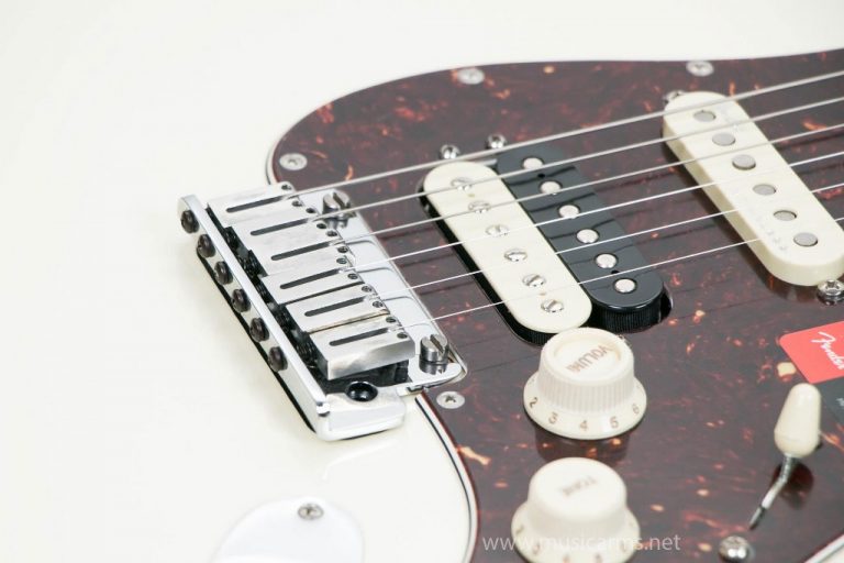 Fender American Elite Stratocaster White ปิ๊กอัพ ขายราคาพิเศษ