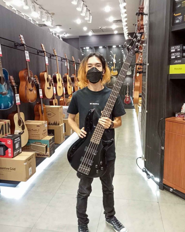 Schecter SGR C-5 ลูกค้า Music Arms