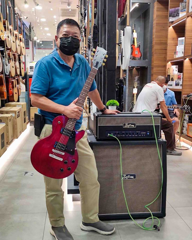 Gibson Les Paul Faded 2017 ลูกค้า Music Arms