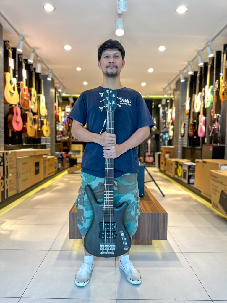 Warwick RB Corvette $$ Nirvana Black