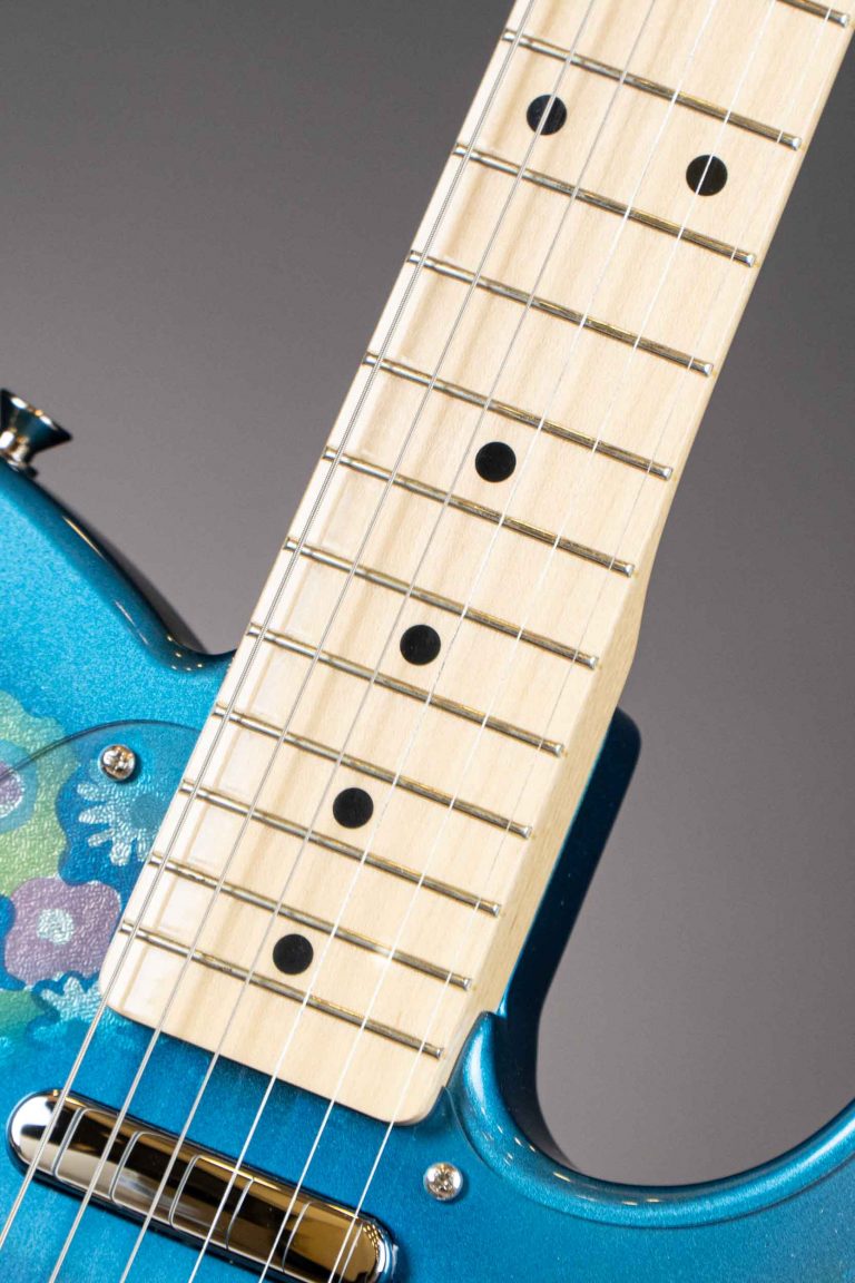 Fender Classic ’69 Blue Flower Telecaster fingerboard ขายราคาพิเศษ