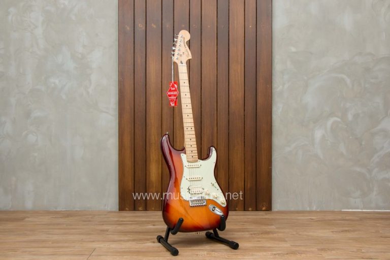 Fender Deluxe Stratocaster HSS กีต้าร์ ขายราคาพิเศษ
