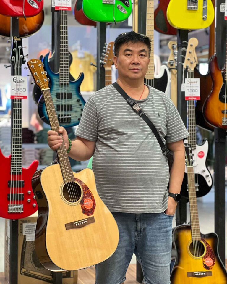 Fender CD-140SCE ลูกค้า Music Arms