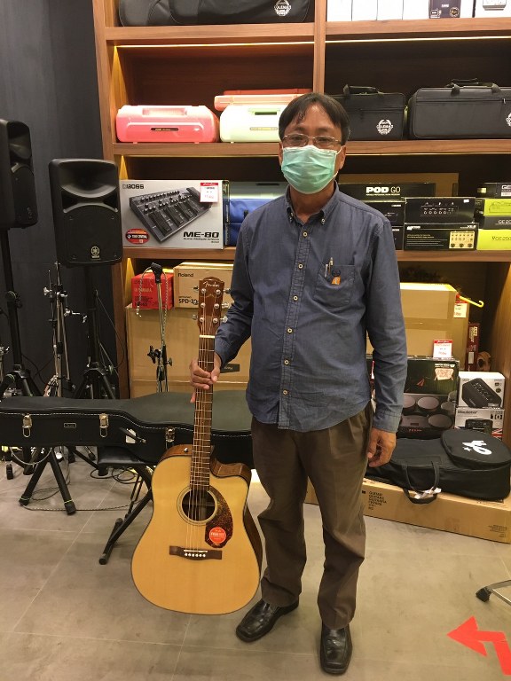 โปร่ง Fender CD-140sce