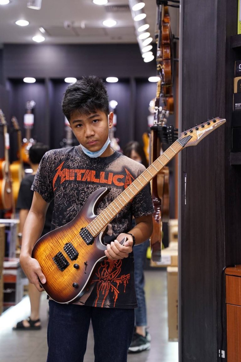 ขอขอบคุณลูกค้า Ibanez RGA42FM รังสิต