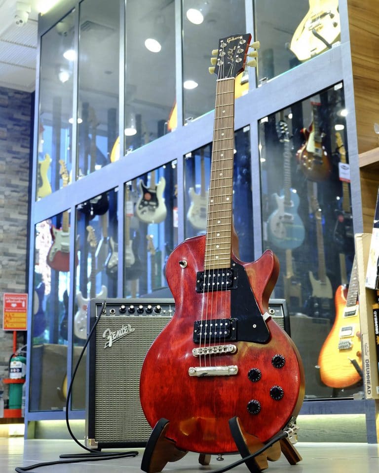 Showcase Gibson Les Paul Faded 2018 กีตาร์ไฟฟ้า