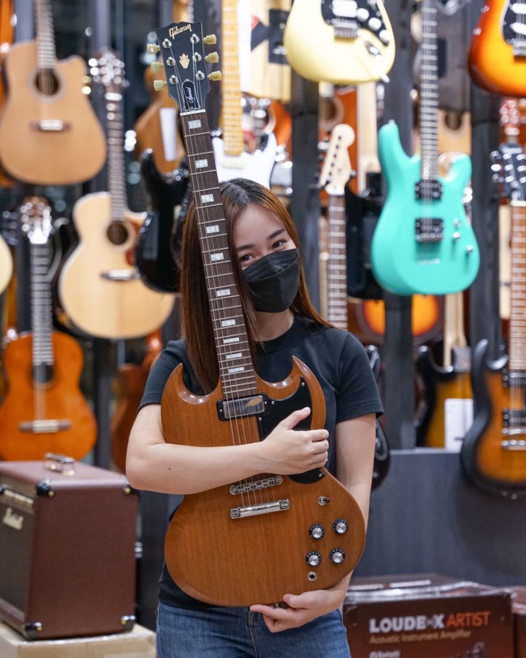 ลูกค้าที่ซื้อ Gibson SG Special 2018 กีตาร์ไฟฟ้า