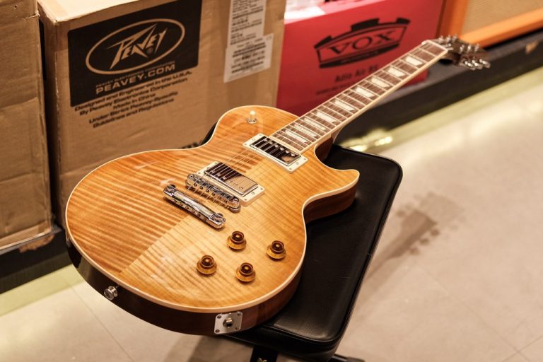 Showcase Gibson Les Paul Standard 2018 กีตาร์ไฟฟ้า
