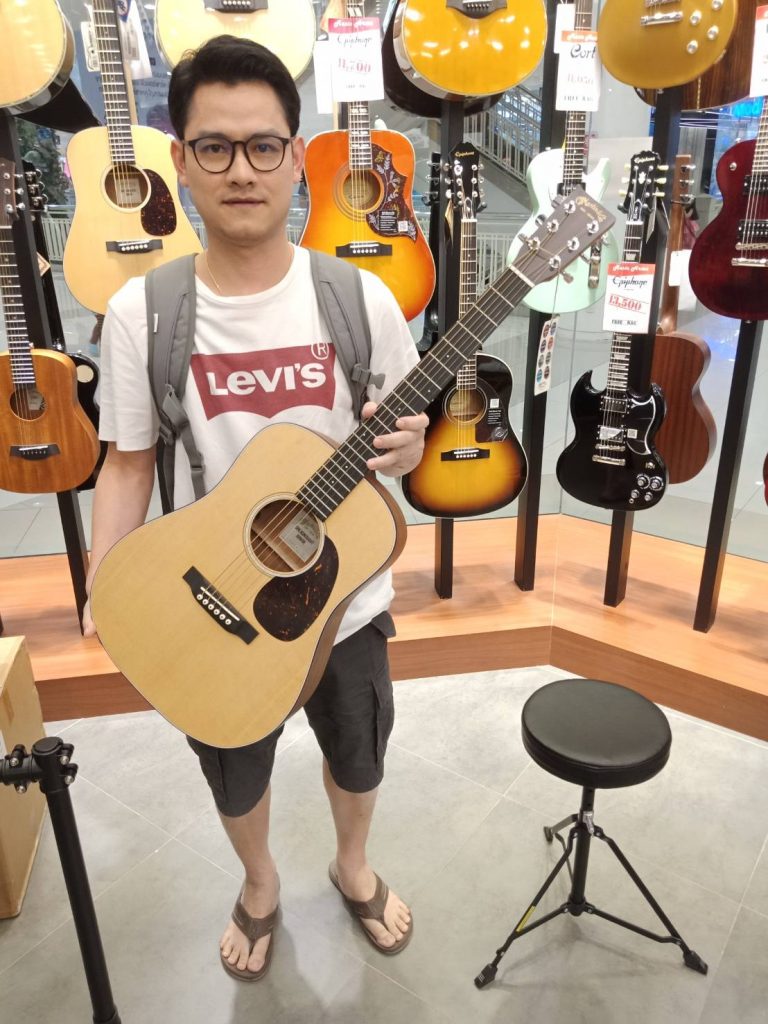 martin dreadnought Junio