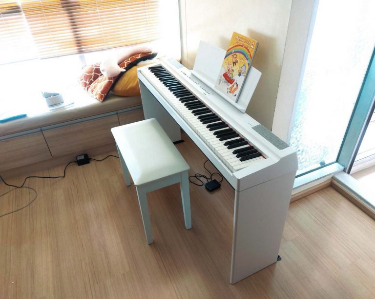 Yamaha P-125 ลูกค้า Music Arms