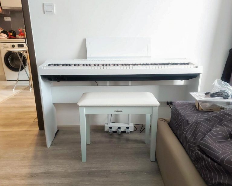 Yamaha P-125 ลูกค้า Music Arms