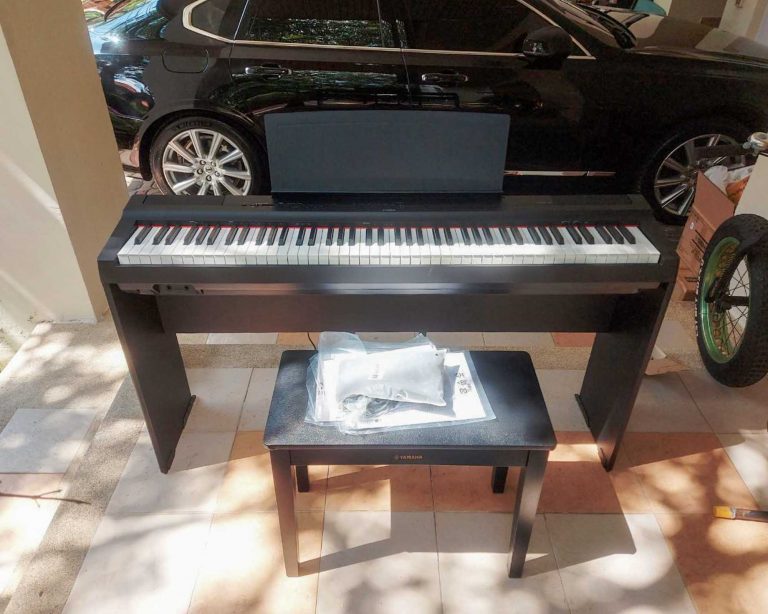 Yamaha P-125 ลูกค้า Music Arms