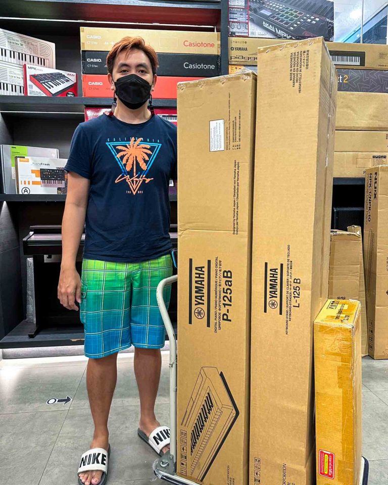 Yamaha P-125 ลูกค้า Music Arms