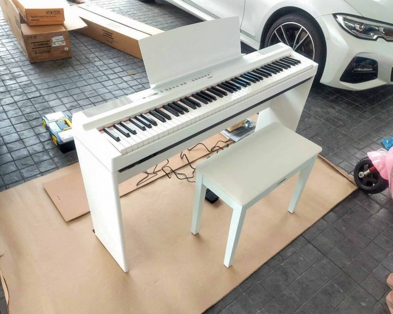 Yamaha P-125 ลูกค้า Music Arms