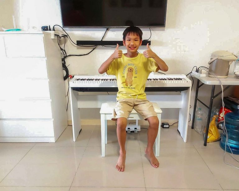 Yamaha P-125 ลูกค้า Music Arms