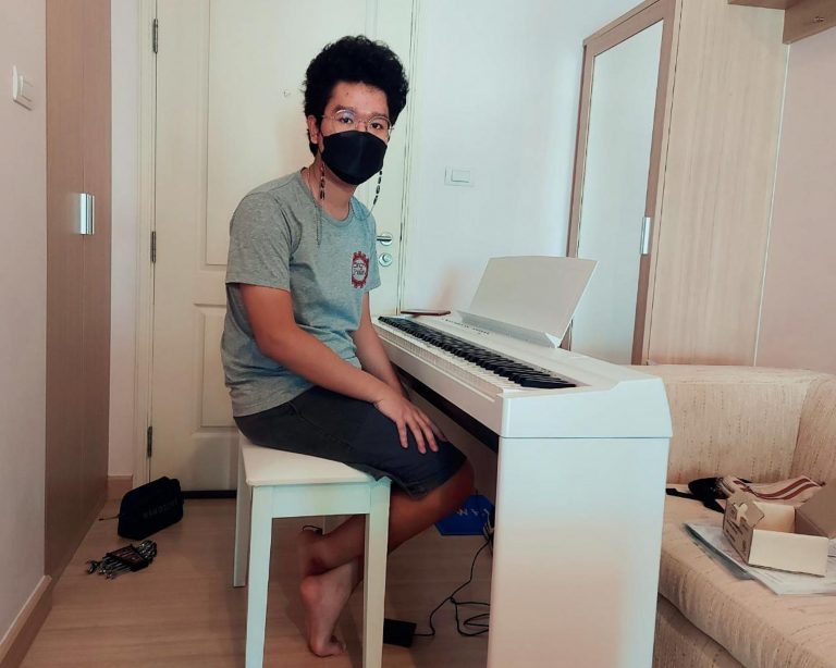 ประกอบเปียโนไฟฟ้ารุ่นYamaha p-125WH