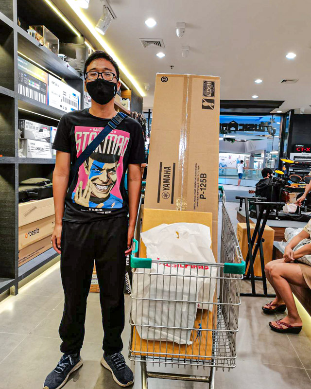 ลูกค้า Yamaha P-125 ร้าน Music Arms