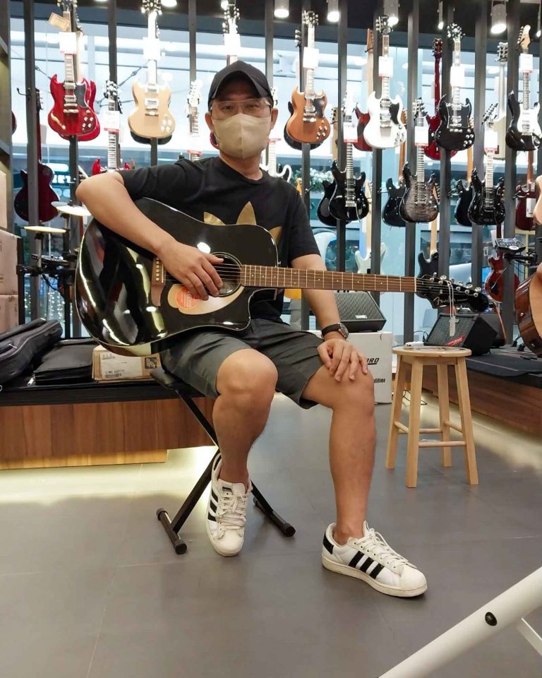Fender Redondo Player ลูกค้า Music Arms
