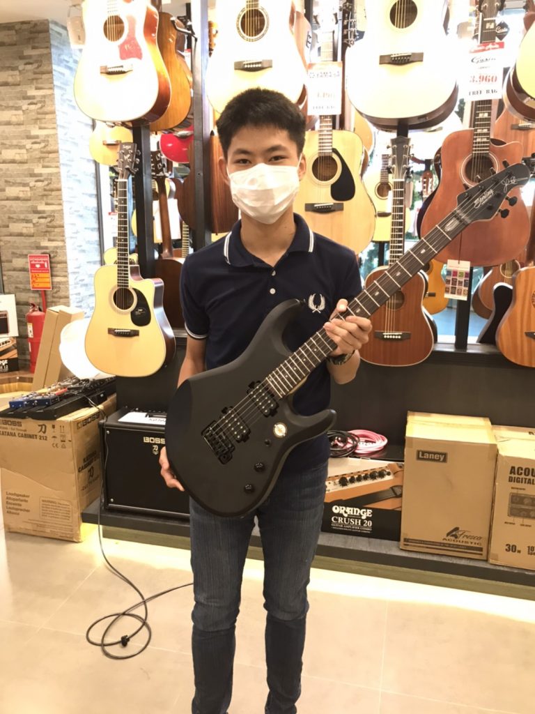 กีตาร์ไฟฟ้า STERLING JP60 Stealth Black body