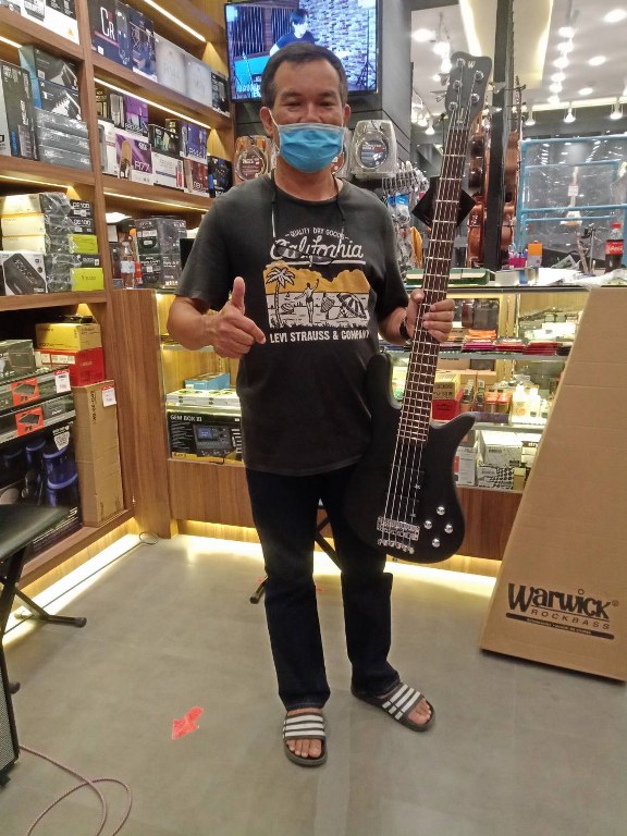 เบส 5 Warwick RB Streamer Std